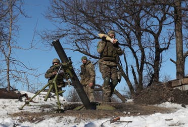 قوات أوكرانية في محيط باخموت (أرشيفية من فرانس برس)